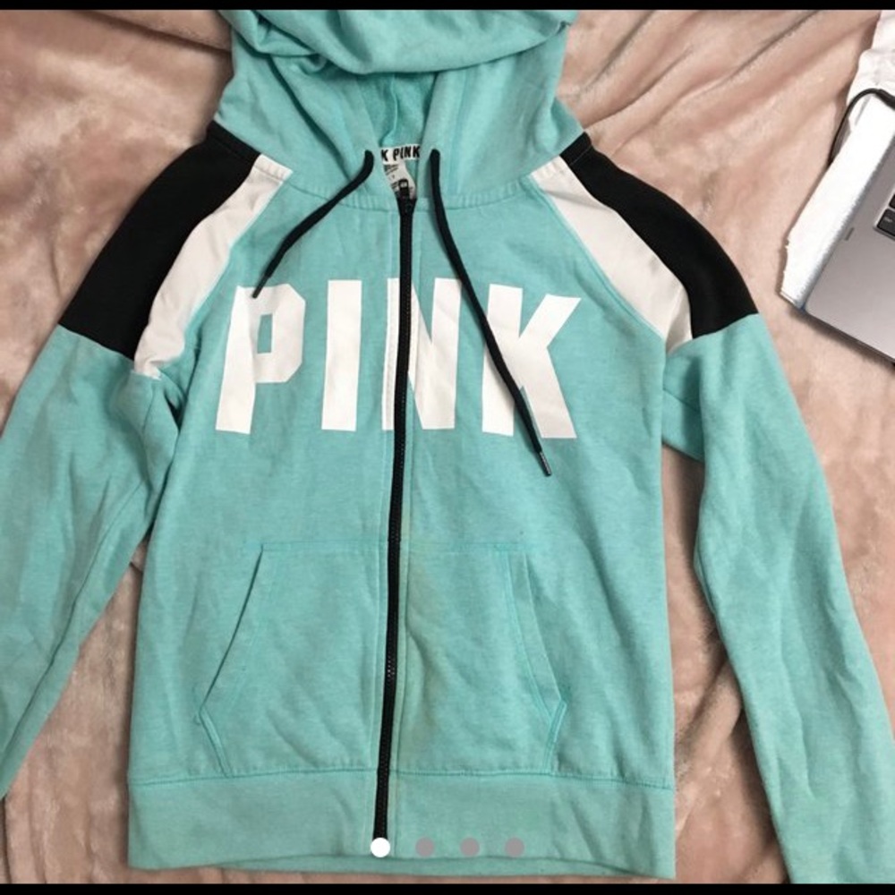 Victoria secret’s pink sweatshirt